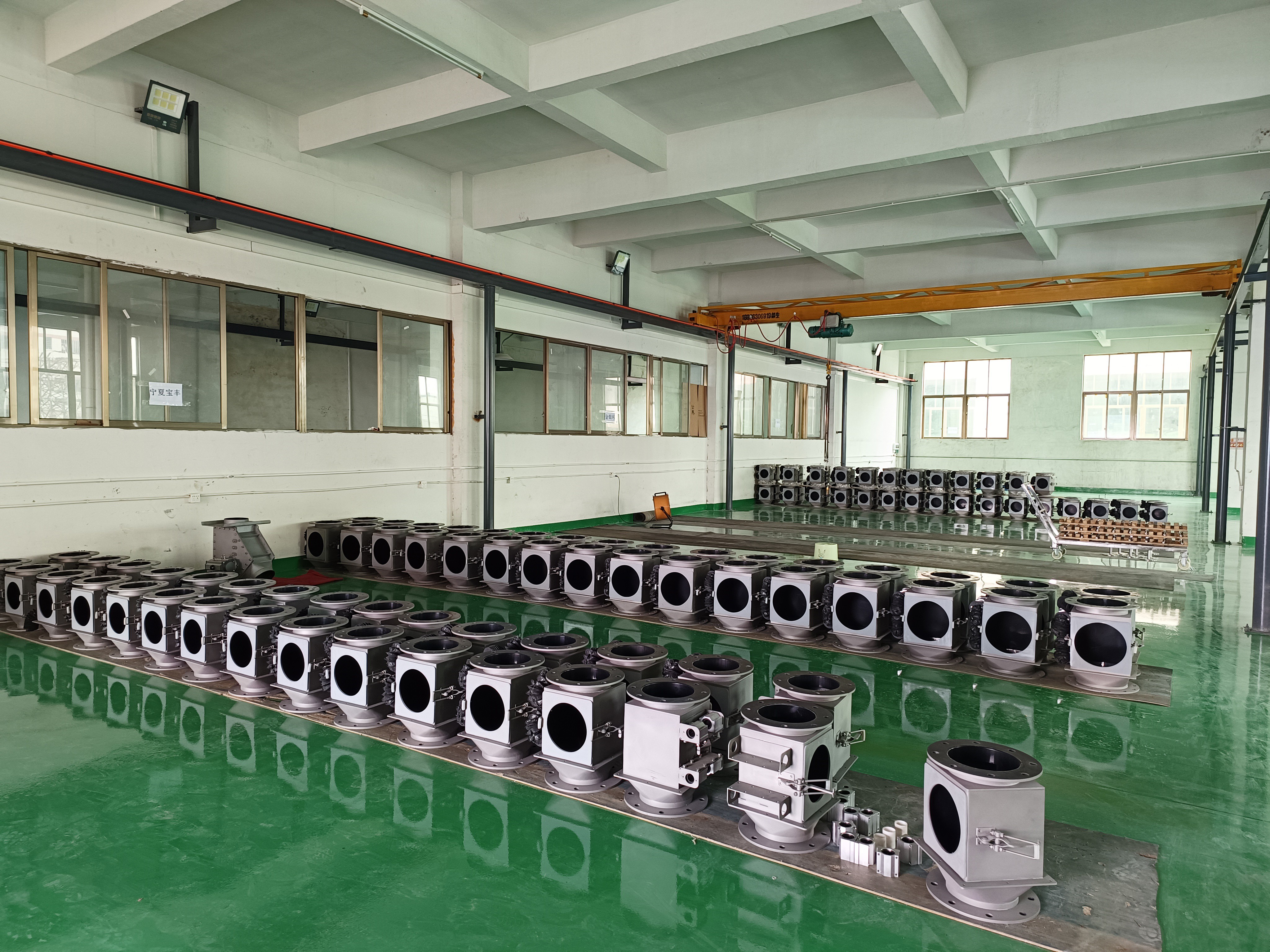 ကြွေထည်သံဖယ်ရှားရေးအတွက်မည်သည့်သံဖယ်ရှားရေးကိရိယာများသည်သင့်တော်သနည်း။