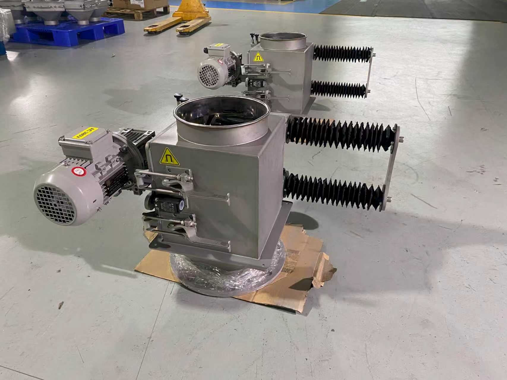 သံဓာတ်အညစ်အကြေးတွေကို ငြီးငွေ့နေပြီလား? Fully Automatic Rotary Iron Remover ကို စမ်းသုံးကြည့်ပါ။